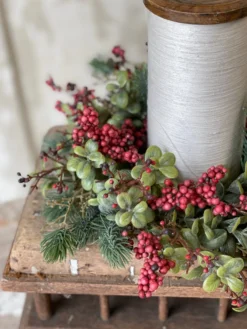 Laden Berry Candle Ring, Red, 10" -Home Decor Shop IMG 4938 scaled