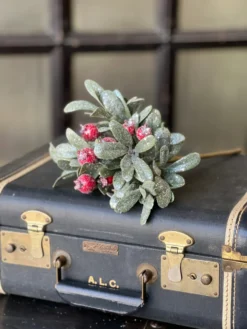 Crystalline Mistleberry Pick, 12" -Home Decor Shop XBR7967 adf73f0f 5cf8 4629 ba8f f6b1a28d36a6 scaled